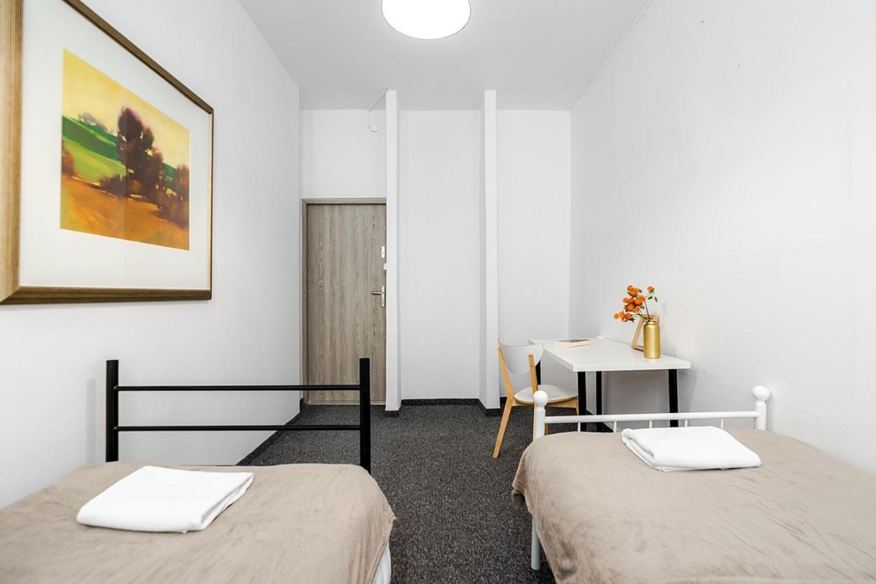 Unit Warsaw Room In Hostel Solec50 By Metro Station Centrum Kopernika Elektrownia Powisle Stadion Narodowy מראה חיצוני תמונה